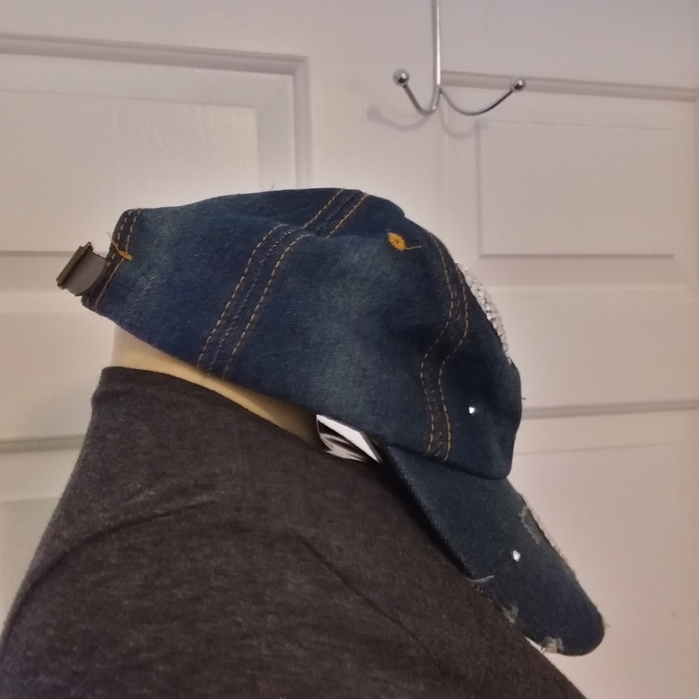 Caps - Picture 8 of 16